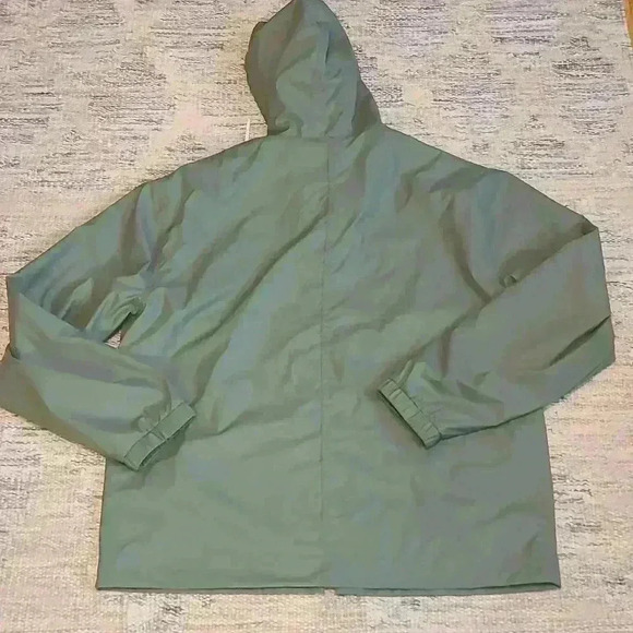 Army Green Windbreaker - Picture 8 of 8